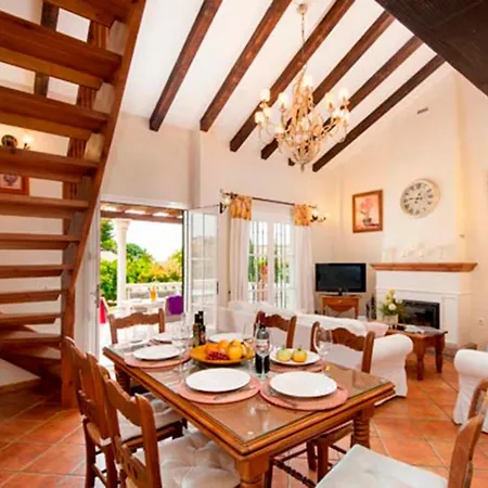 Villa Tinajas Luxury