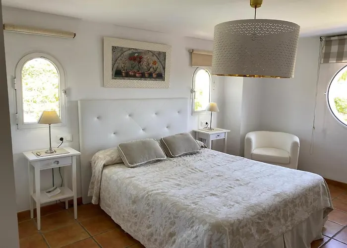 Tinajas Luxury نيرخا