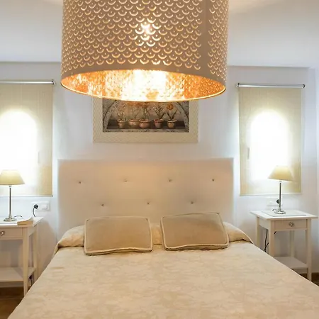 Tinajas Luxury Нерха